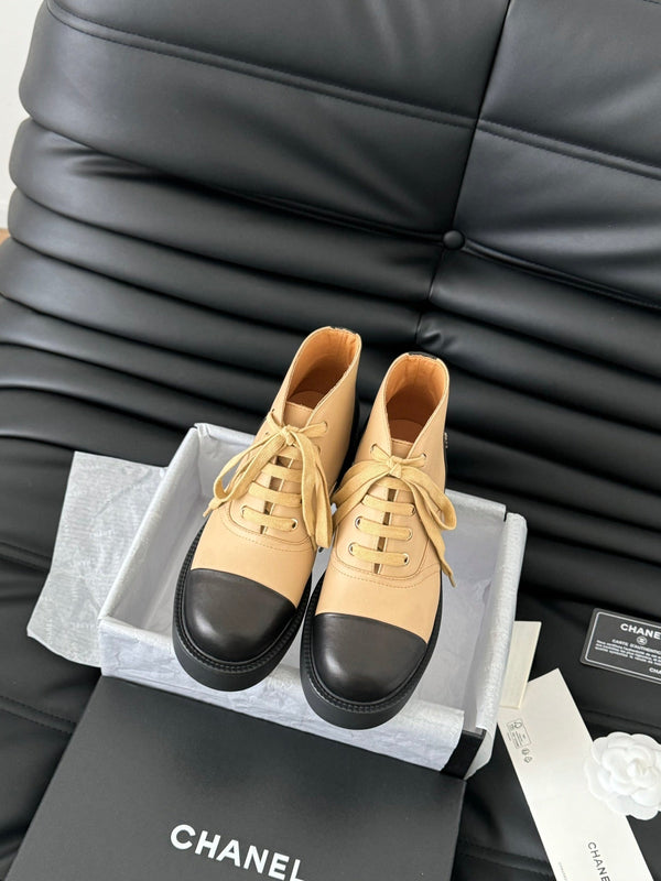 CC Ankle Boots Dark Beige Mix Black Calfskin  937064