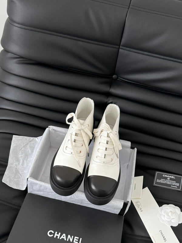 CC Ankle Boots White Mix Black Calfskin  937066