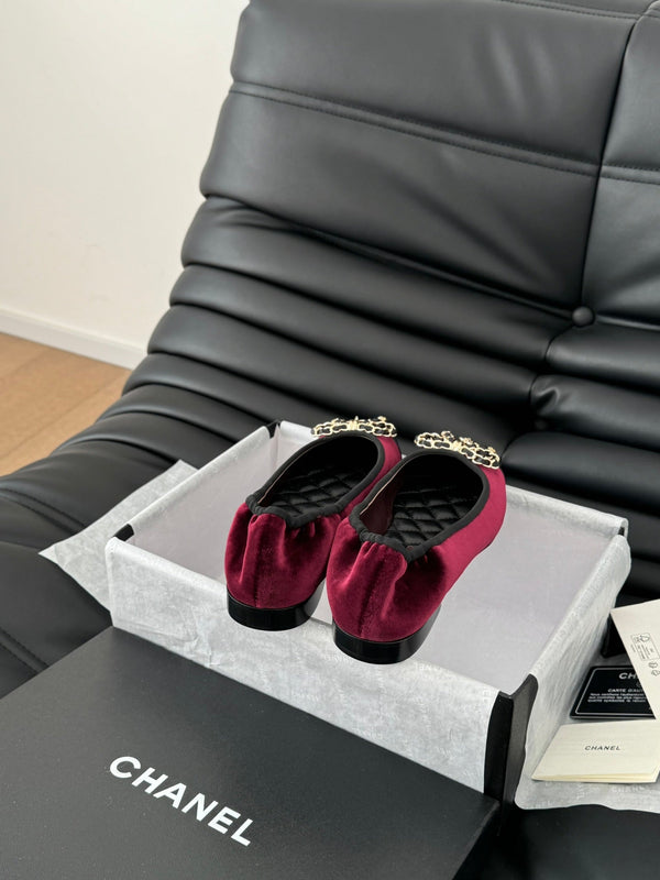 CC Ballet Flats In Burgundy Velvet Fabric 143526