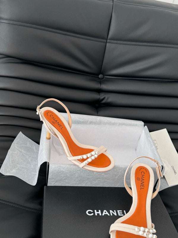 PEARL SANDAL IN WHITE AND VIVID ORANGE LAMBSKIN 75 MM