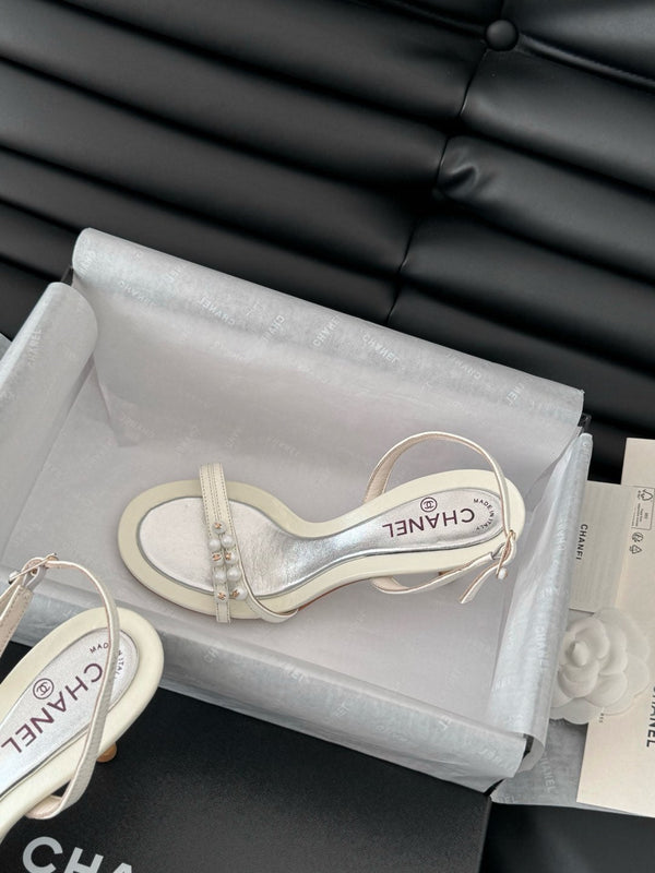 PEARL SANDAL IN WHITE LAMBSKIN 75 MM