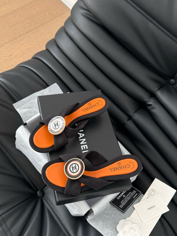 SANDALI CC SLIDE IN TESSUTO NERO