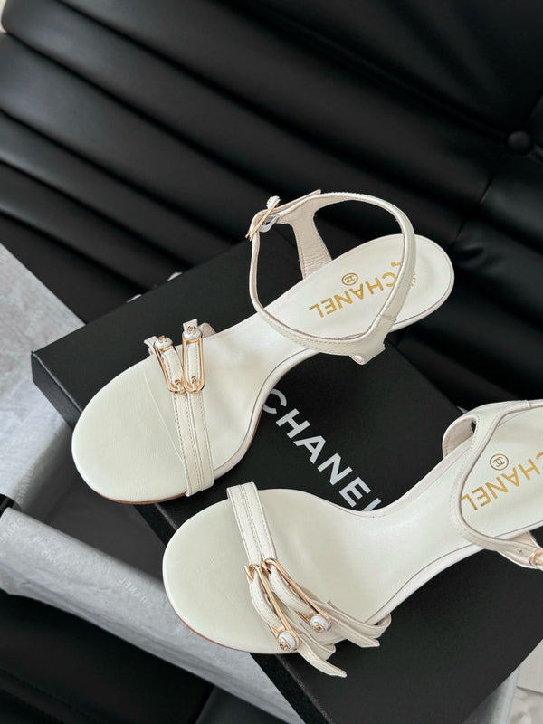 HIGH HEEL 75 MM SANDAL IN WHITE SHEEPSKIN