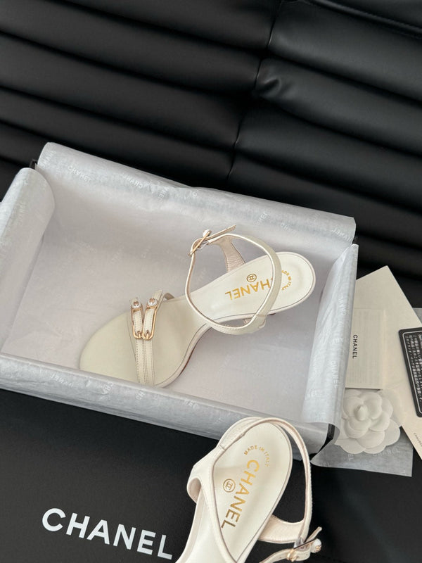 HIGH HEEL 75 MM SANDAL IN WHITE SHEEPSKIN