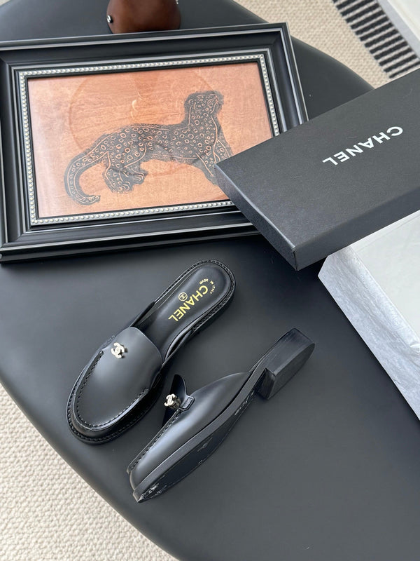 CC 25C Mule Black Calfskin 280561