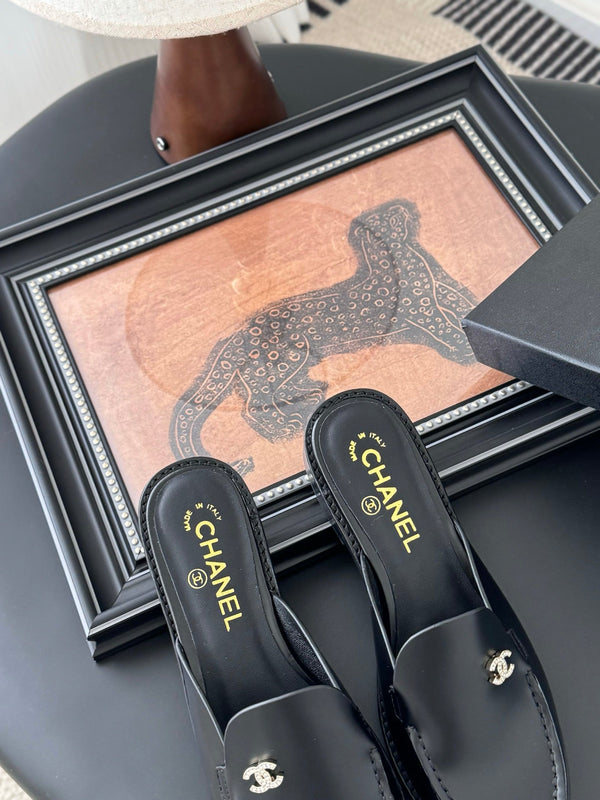 CC 25C Mule Black Calfskin 280561