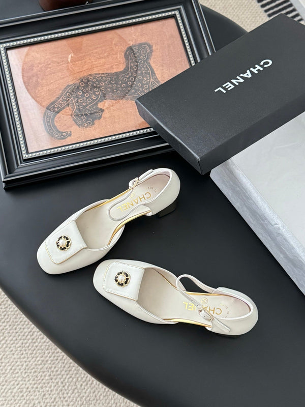 CC 25 Mary Jane White Cowhide 305279