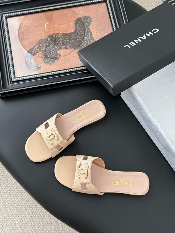 CC 25 Slippers Beige Cowhide 305282