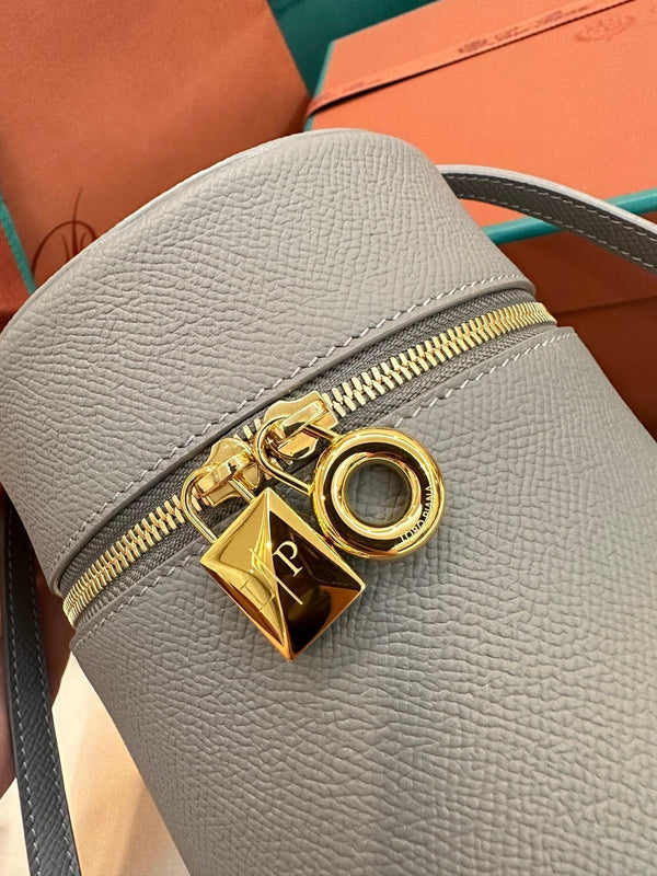 EXTRA CASE MEDIUM 16 BAG IN DOVE GRAY SMOOTH CALFSKIN WITH GOLD HARDWARE