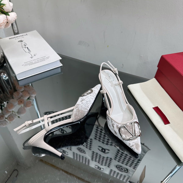 Vlogo Signature Slingback in pelle di vitello bianca e velluto