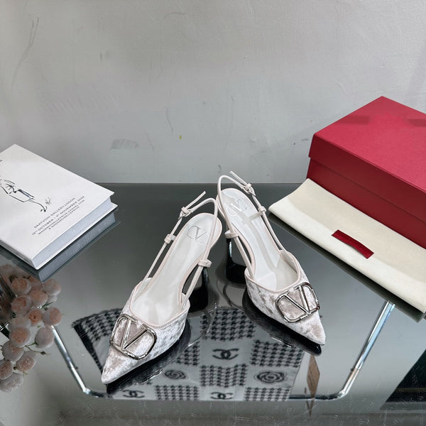 Vlogo Signature Slingback in pelle di vitello bianca e velluto