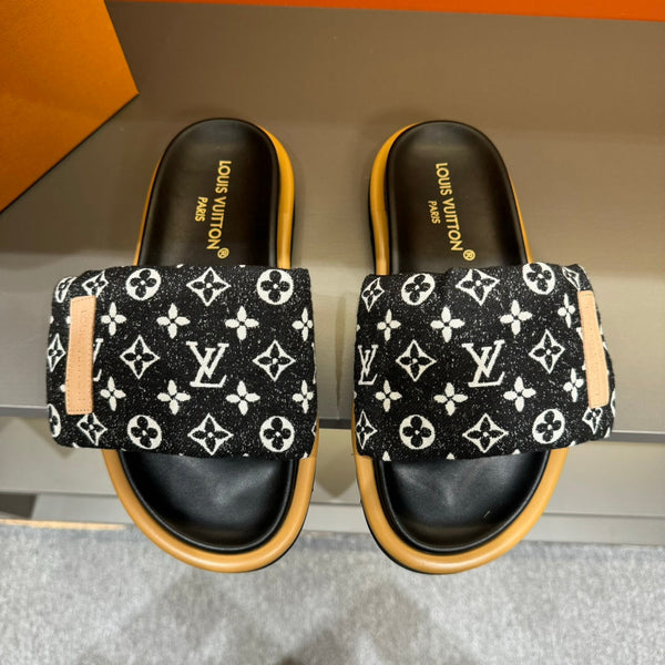 LV VELCRO SLIPPERS IN BLACK MIX WHITE MONOGRAM JACQUARD