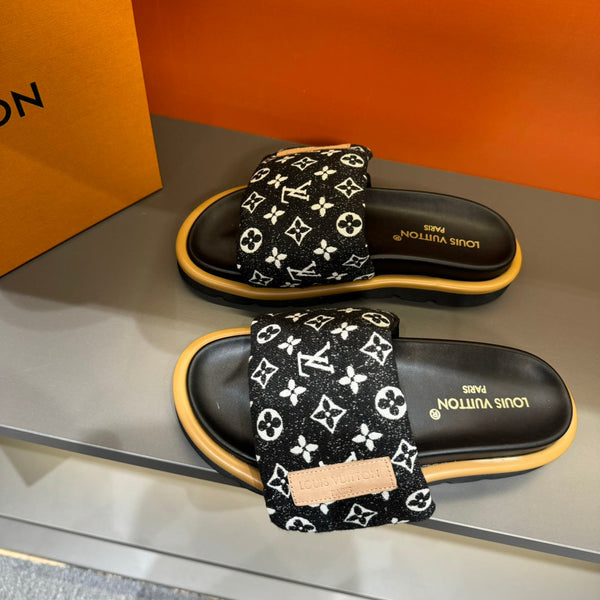 LV VELCRO SLIPPERS IN BLACK MIX WHITE MONOGRAM JACQUARD