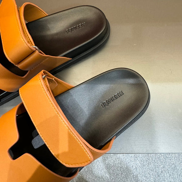 HM CHYPRE SANDAL TANGERINE CALFSKIN