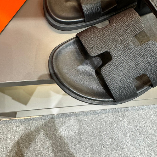 HM CHYPRE SANDAL BLACK EPSOM CALFSKIN