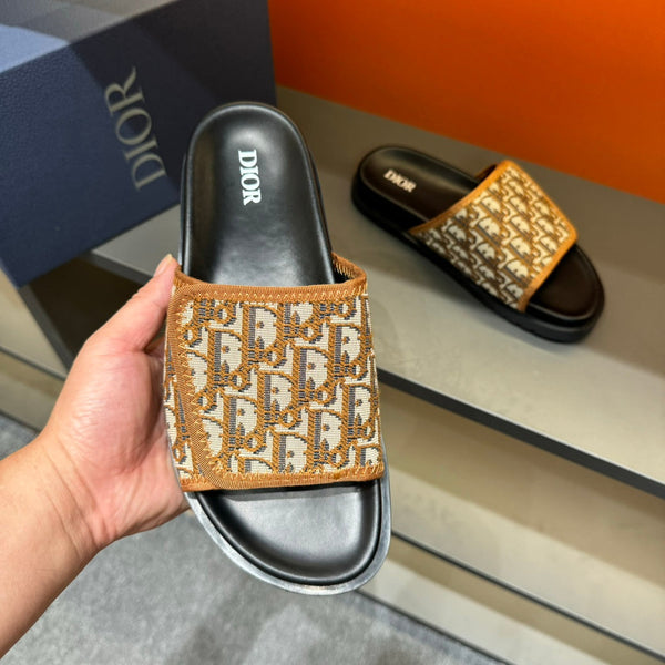 CIABATTA CON CINTURINO IN VELCRO JACQUARD AMBRA