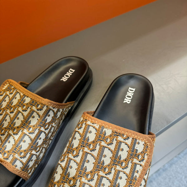 CIABATTA CON CINTURINO IN VELCRO JACQUARD AMBRA