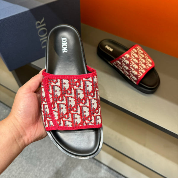 CD VELCRO STRAP SLIPPER RED JACQUARD