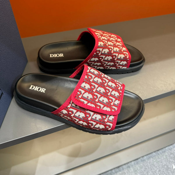 CD VELCRO STRAP SLIPPER RED JACQUARD