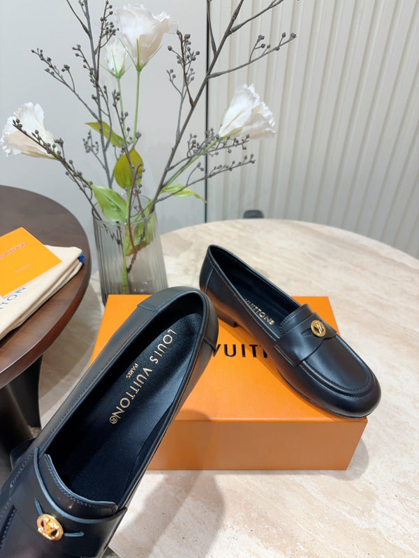 Mocassini LV Soho in pelle di vitello nera liscia