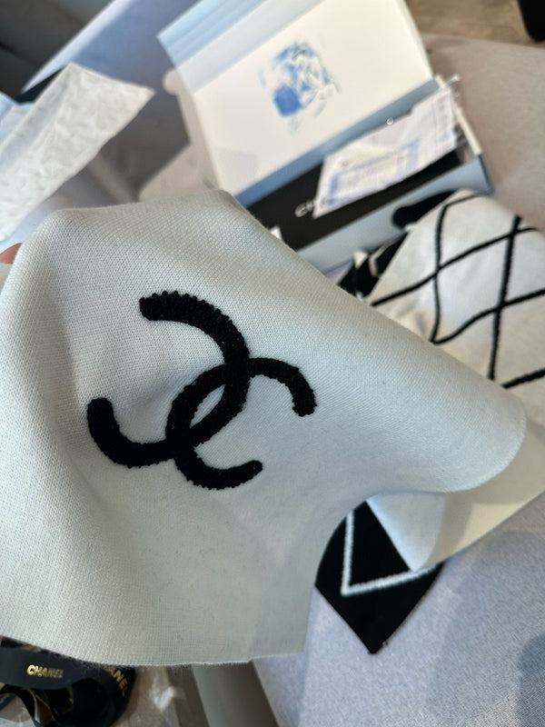 SCIARPA 180 CM IN CASHMERE MISTO NERO BIANCO 401971