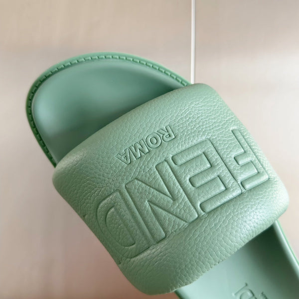 FENDI ROMA SLIDES IN GREEN MINT FUSSBETT LAMBSKIN