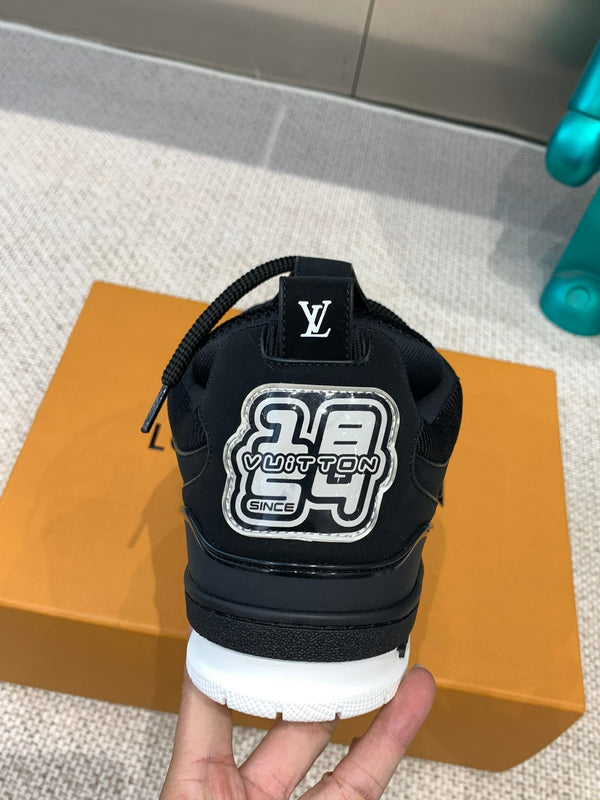 Sneaker da skate LV in pelle di vacchetta nera