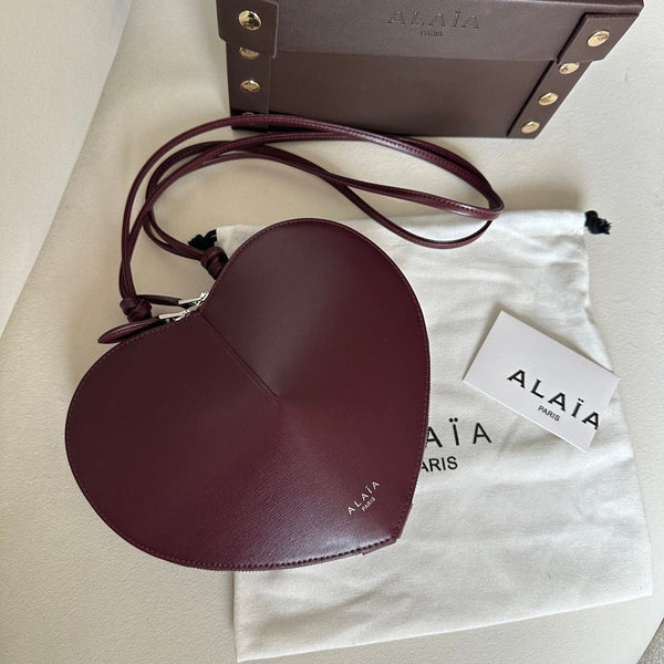 LE COEUR BAG 21 IN BURGUNDY RED CALFSKIN