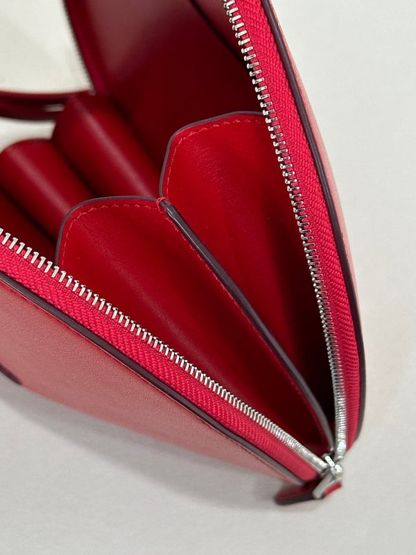 LE COEUR BAG 21 IN CRIMSON RED CALFSKIN