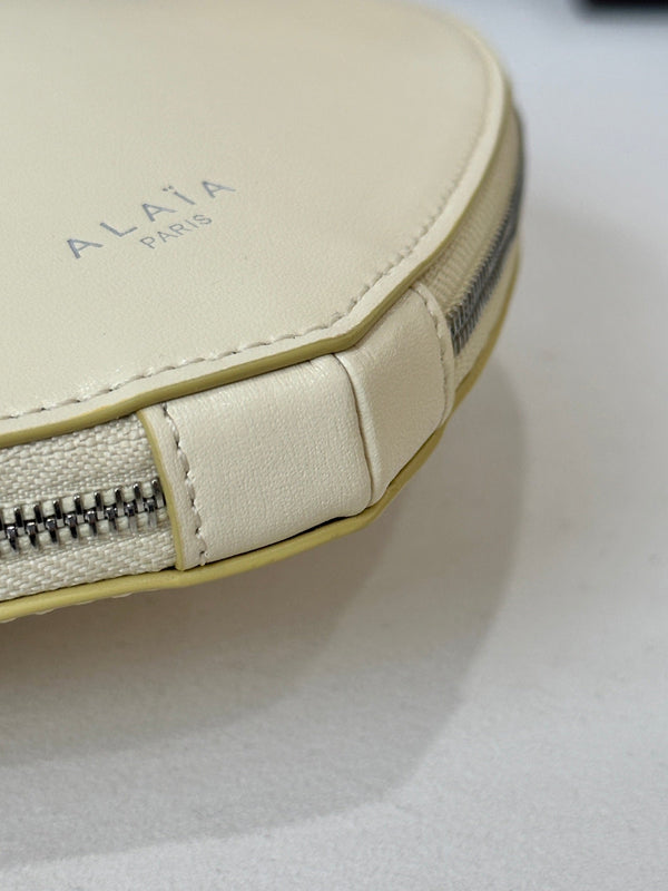 LE COEUR BAG 21 IN CREAM CALFSKIN