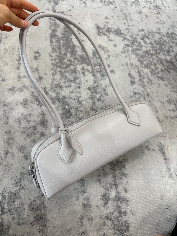 LE TECKEL MEDIUM BAG 32 IN PLATINUM GOATSKIN