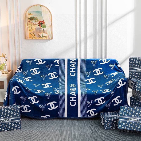 FLOWER BLANKET IN COBALT BLUE MIX WHITE MILK VELVET 142843