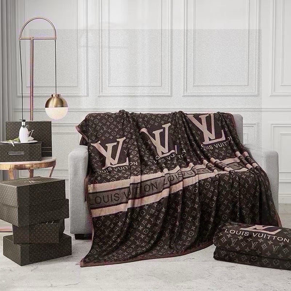 BLANKET IN CHOCOLATE BROWN MONOGRAM LAMB FUR 423068