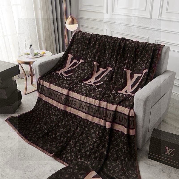 BLANKET IN CHOCOLATE BROWN MONOGRAM LAMB FUR 423068