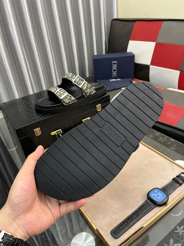 CD AQUA BUCKLE SANDAL BLACK AND SAGE JACQUARD