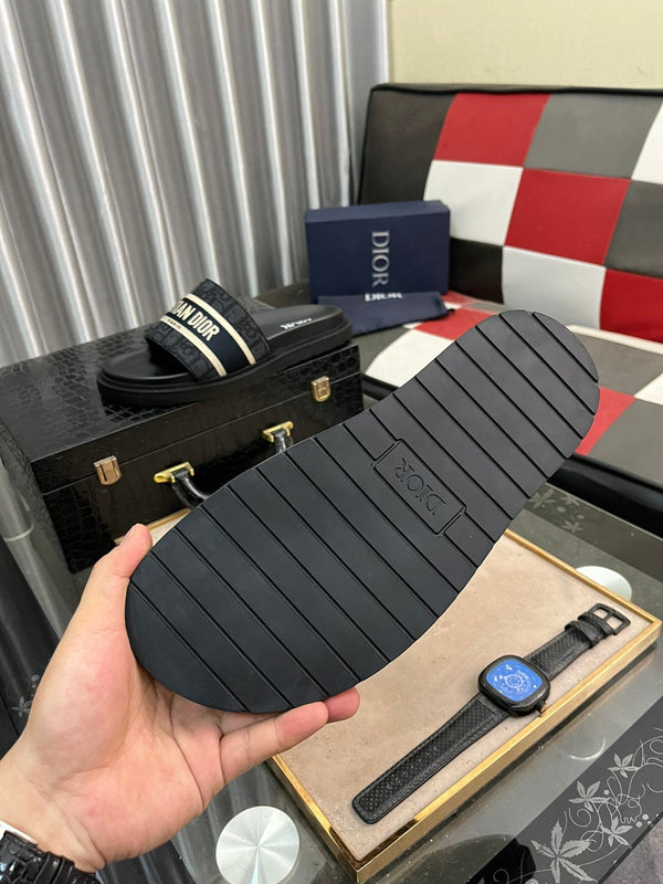 CD SLIDE LETTER SLIPPER BLACK CALFSKIN