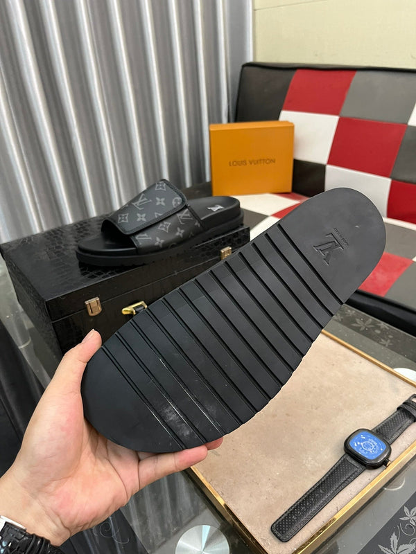 WATERFRONT MULE IN BLACK MONOGRAM RUBBER