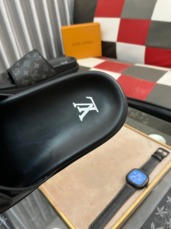 WATERFRONT MULE IN BLACK MONOGRAM RUBBER