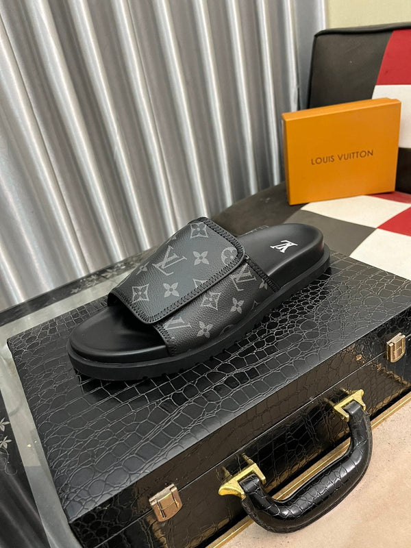 WATERFRONT MULE IN BLACK MONOGRAM RUBBER