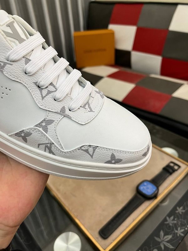 LV CLASSIC TRAINER SHOES IN WHITE MONOGRAM CALFKSIN AND SUEDE