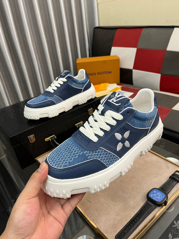 SNEAKER LV IN VITELLO MONOGRAMMA BLU NAVY E DENIM