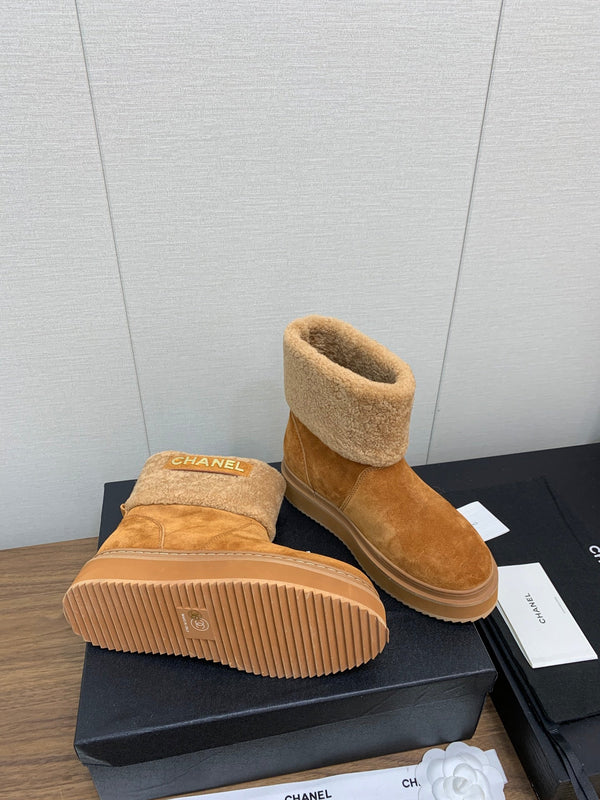 Stivaletti CC in pelle scamosciata marrone gialla