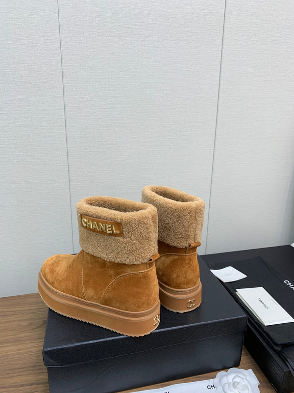 Stivaletti CC in pelle scamosciata marrone gialla