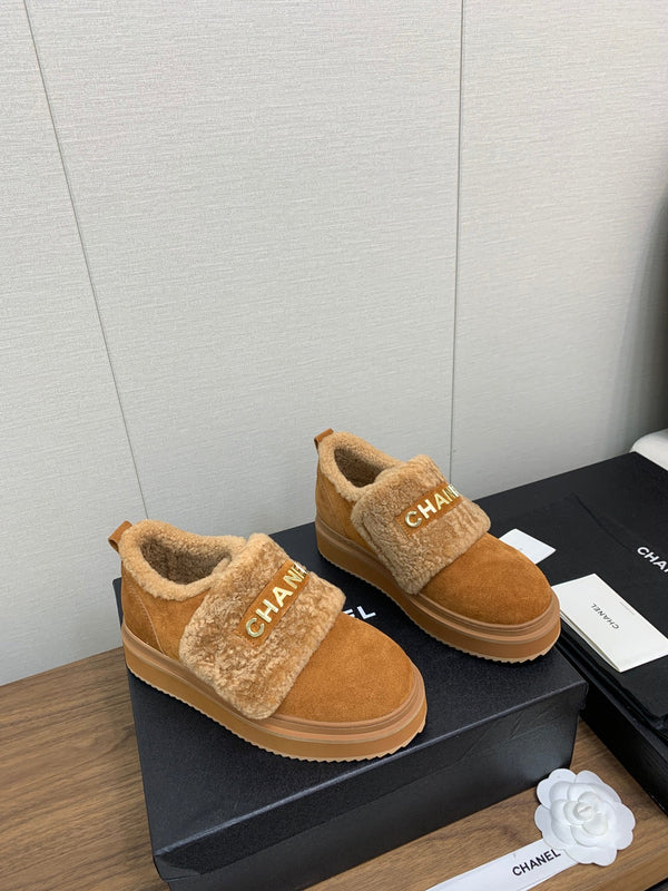 Stivaletti CC in pelle scamosciata marrone gialla e lana