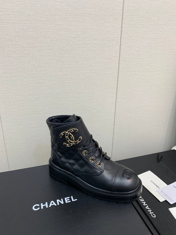 Stivaletti CC in pelle di vacchetta trapuntata nera