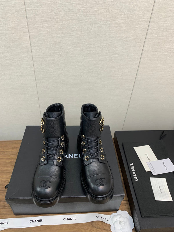 Stivaletti CC in pelle di vacchetta trapuntata nera