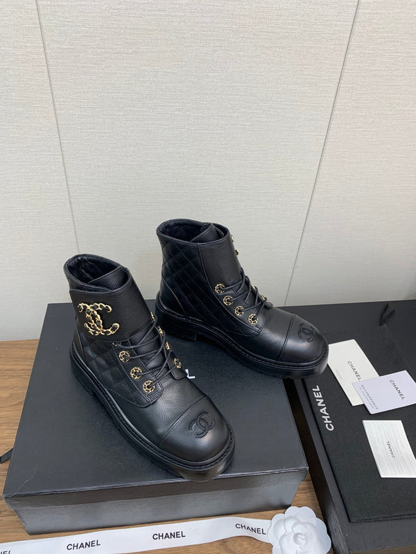 Stivaletti CC in pelle di vacchetta trapuntata nera