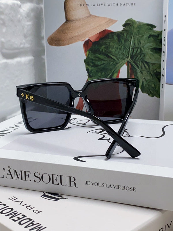 SQUARE SUNGLASS 581370 IN BLACK ACETATE