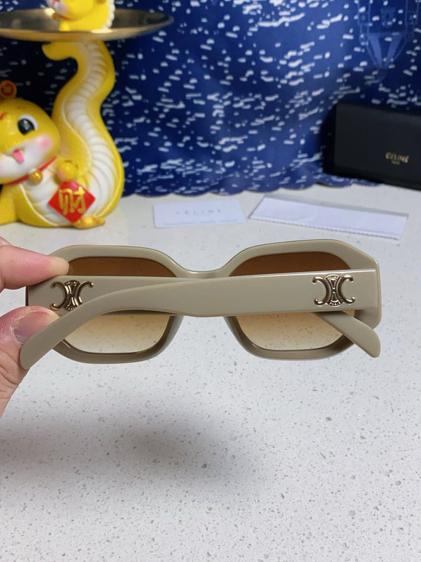 TRIOMPHE SQUARE SUNGLASS 566741 IN IVORY ACETATE