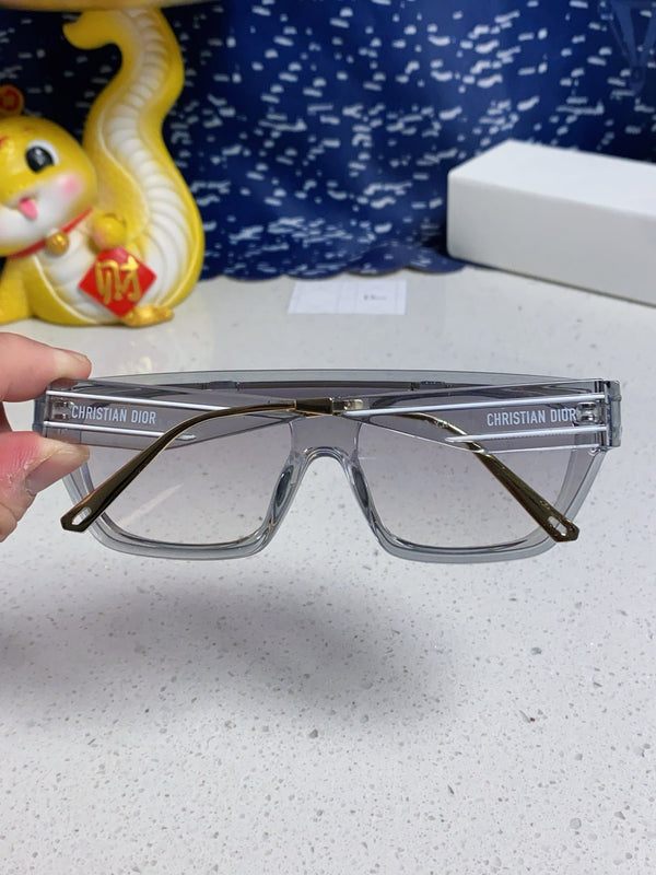 OCCHIALI DA SOLE MONTAIGNE CLUB M7U IN ACETATO GRIGIO TRASPARENTE